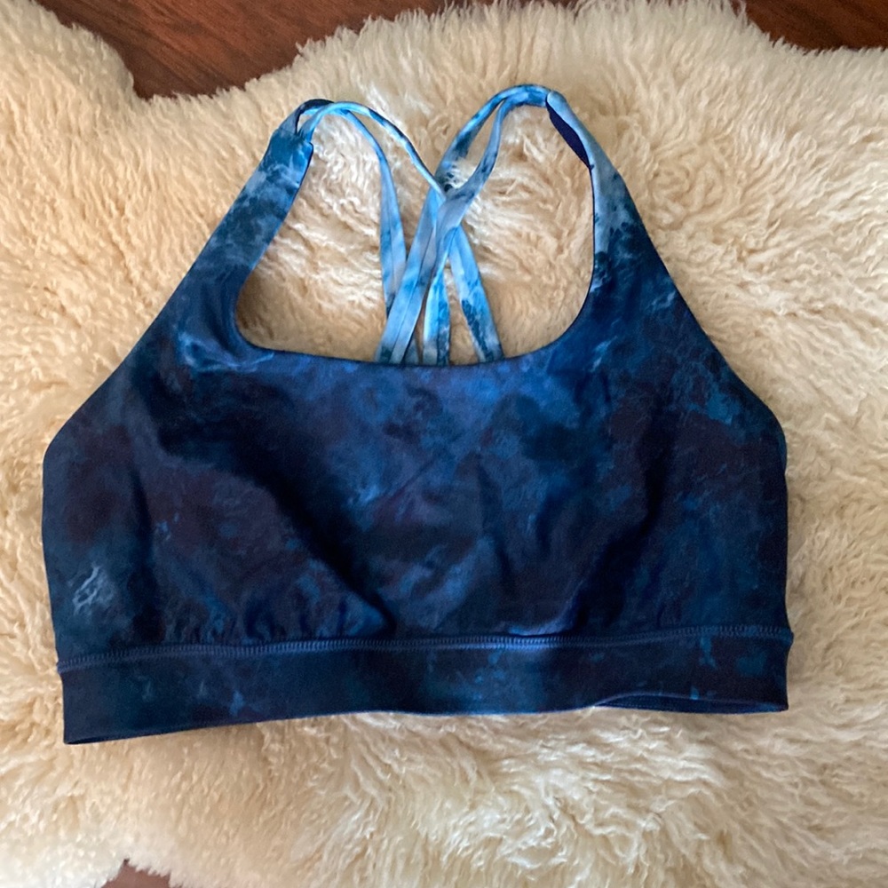Lululemon sports bra